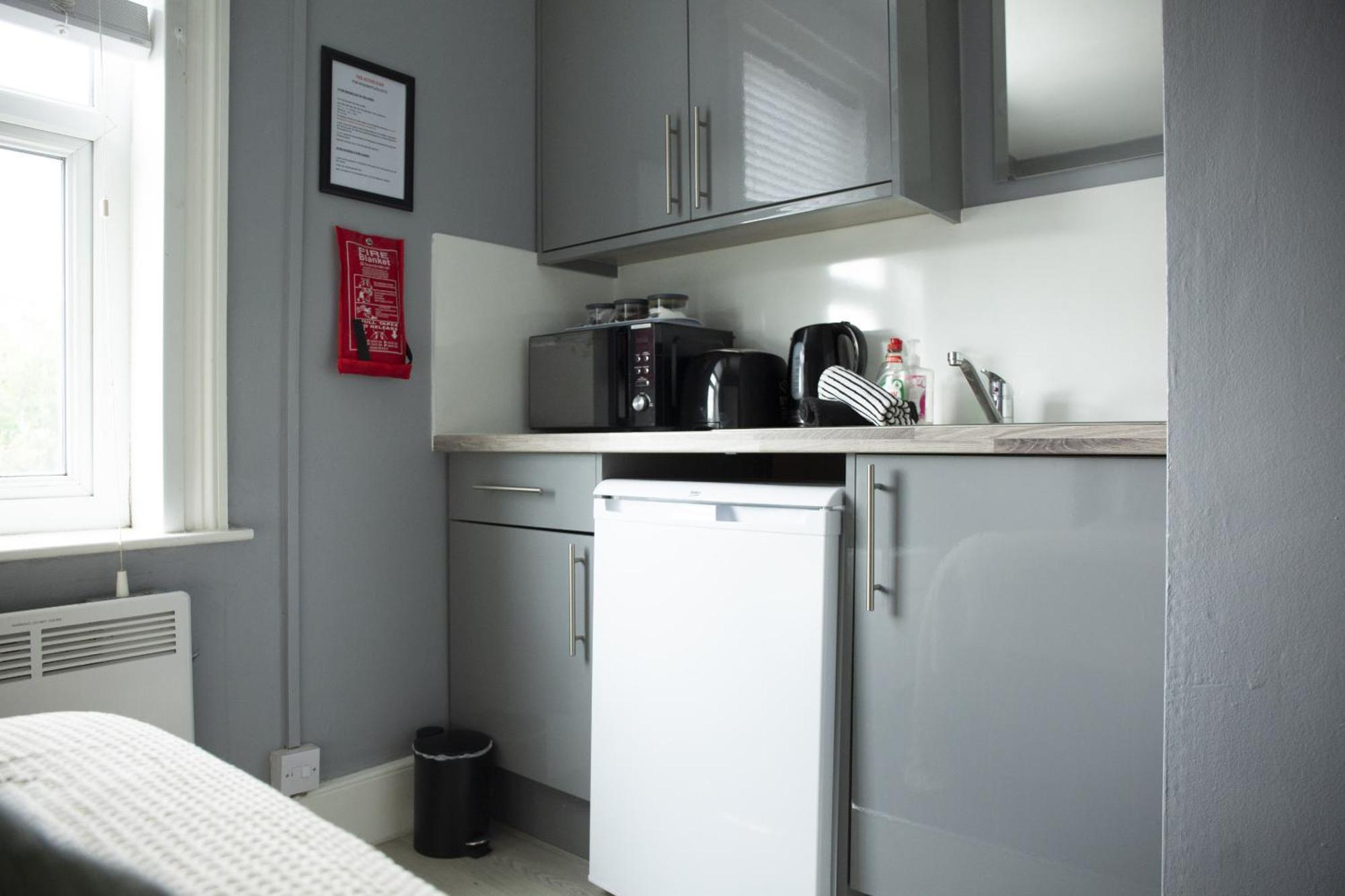 34 Evesham Road - Double Rooms Shottery Ruang foto
