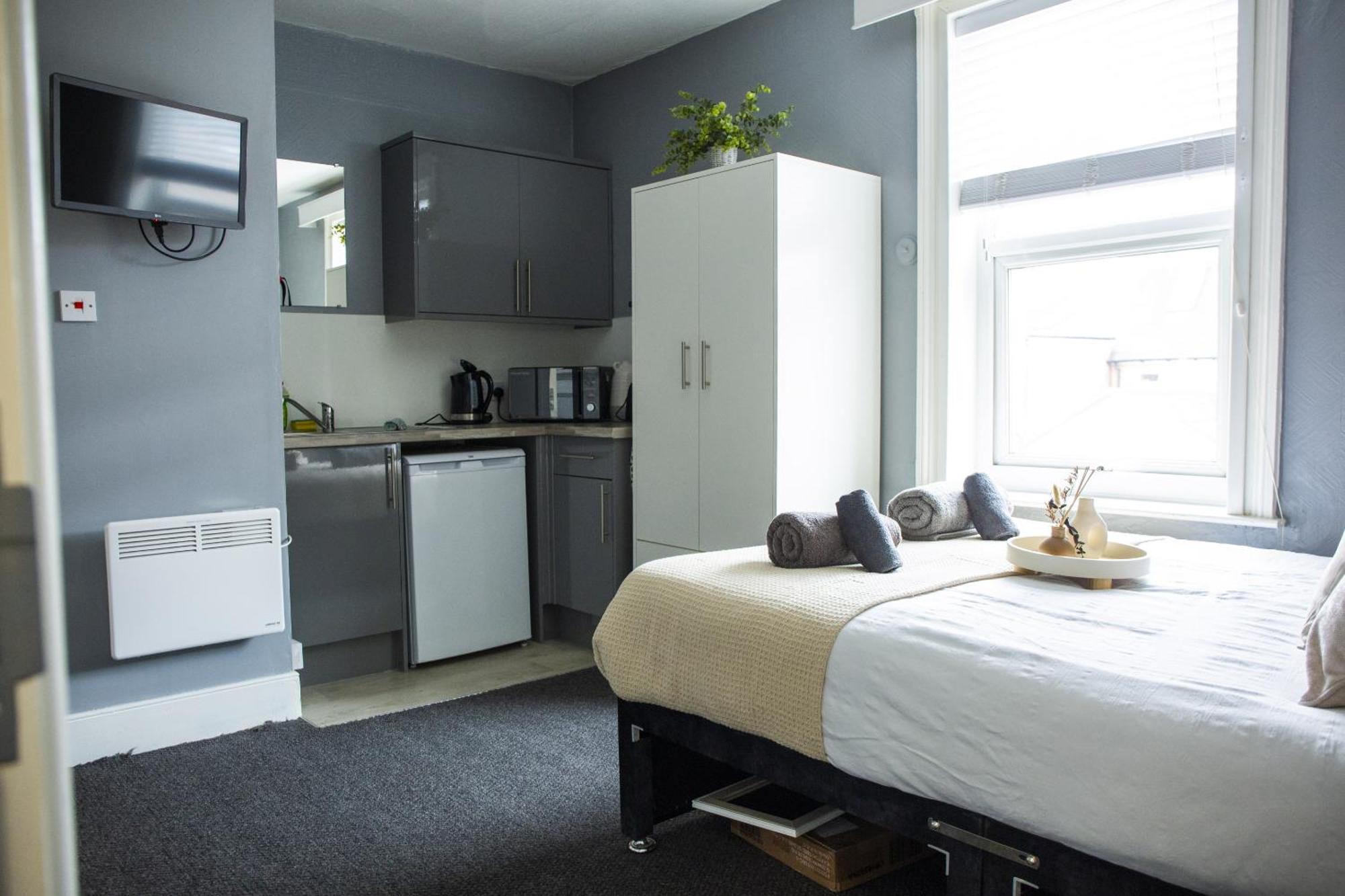 34 Evesham Road - Double Rooms Shottery Ruang foto